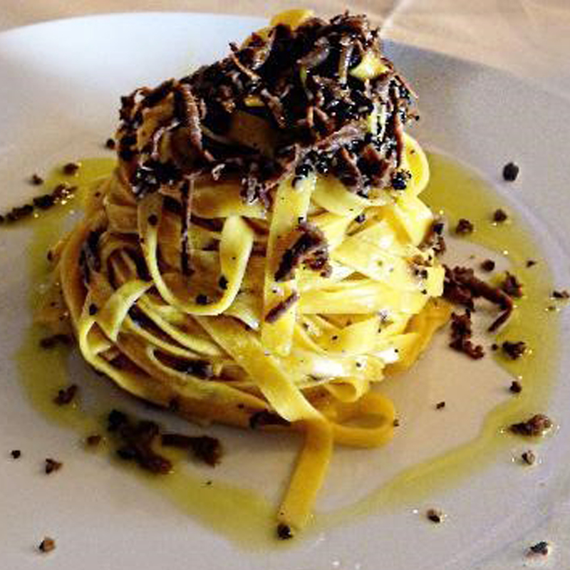 Black Truffle Pate 3oz Truffles Truffle Pate Sliced Whole