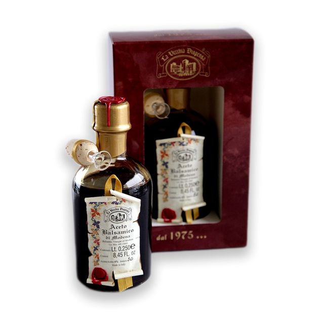 Isola_La_Vecchia_Dispensa_1975